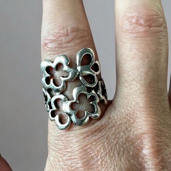 NEW Silver Floral Fashion Ring Hippie Boho Nature Lover Size 8.75 - Picture 1 of 13